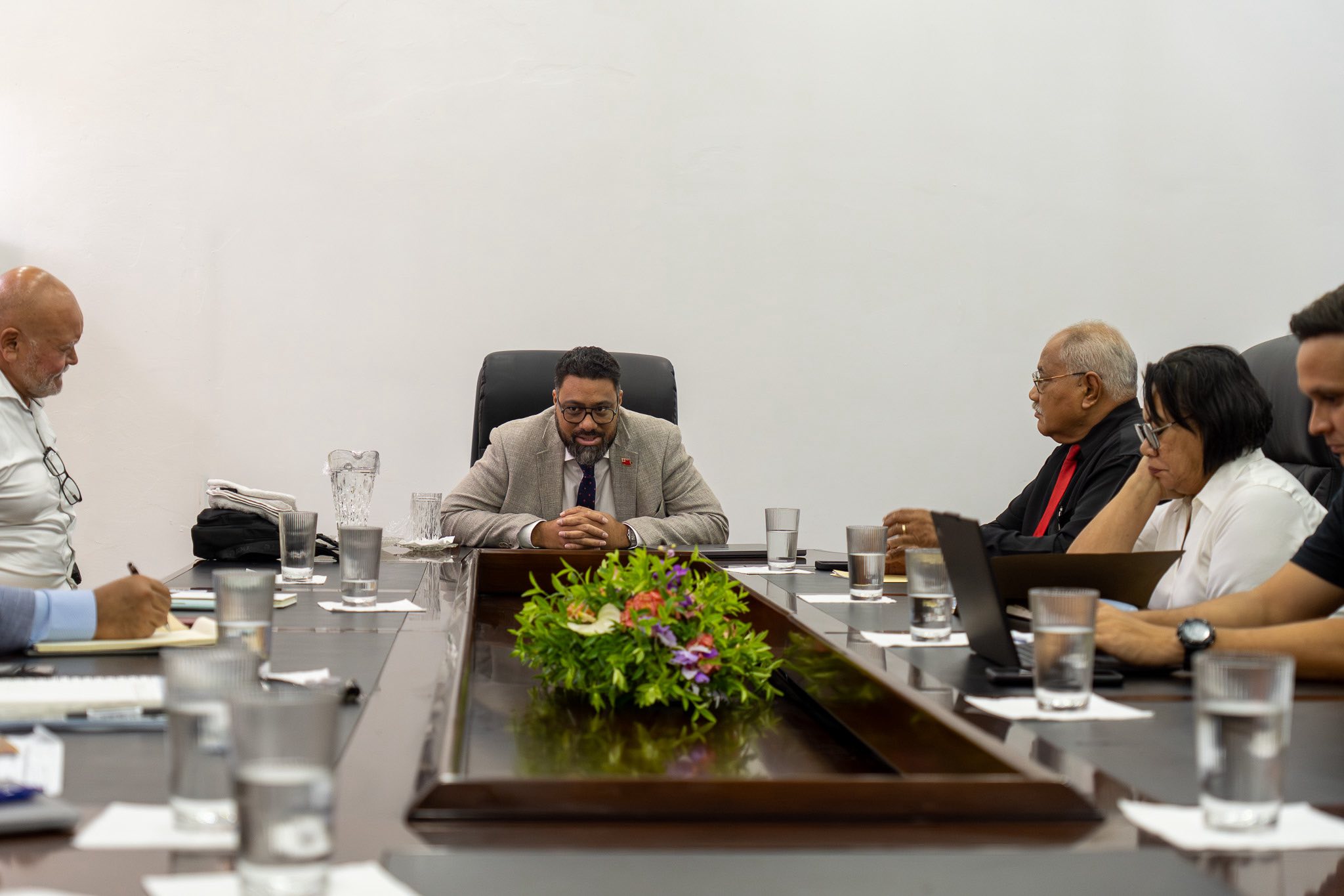 The Honourable Prime Minister met with key stakeholders in Tonga’s energy sector