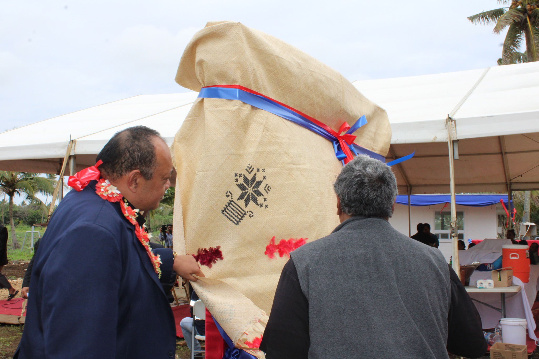 Hon. Prime Minister commissioned the Lakepa Gas Bottle exchange depot