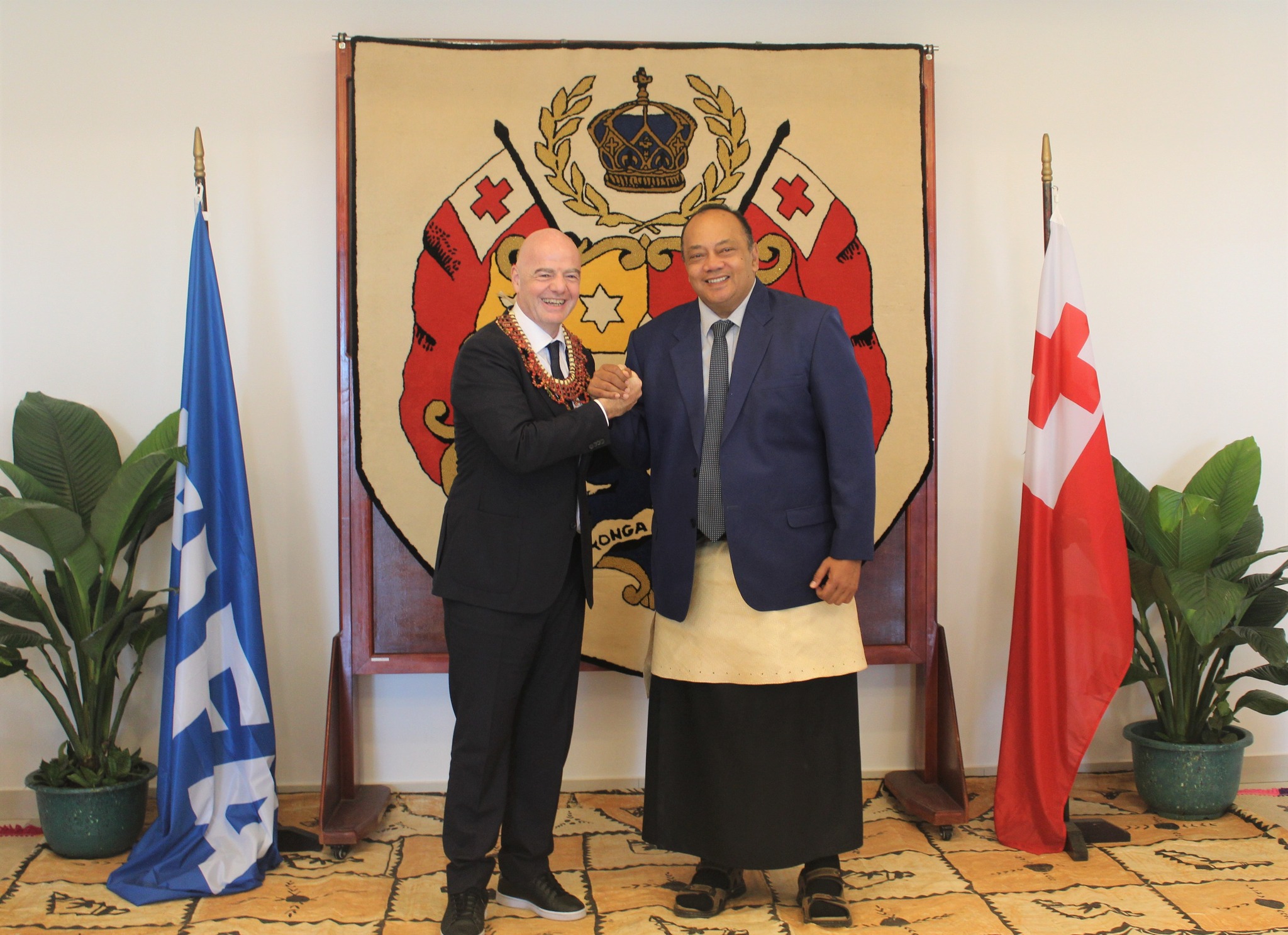 Hon Prime Minister meets FIFA President