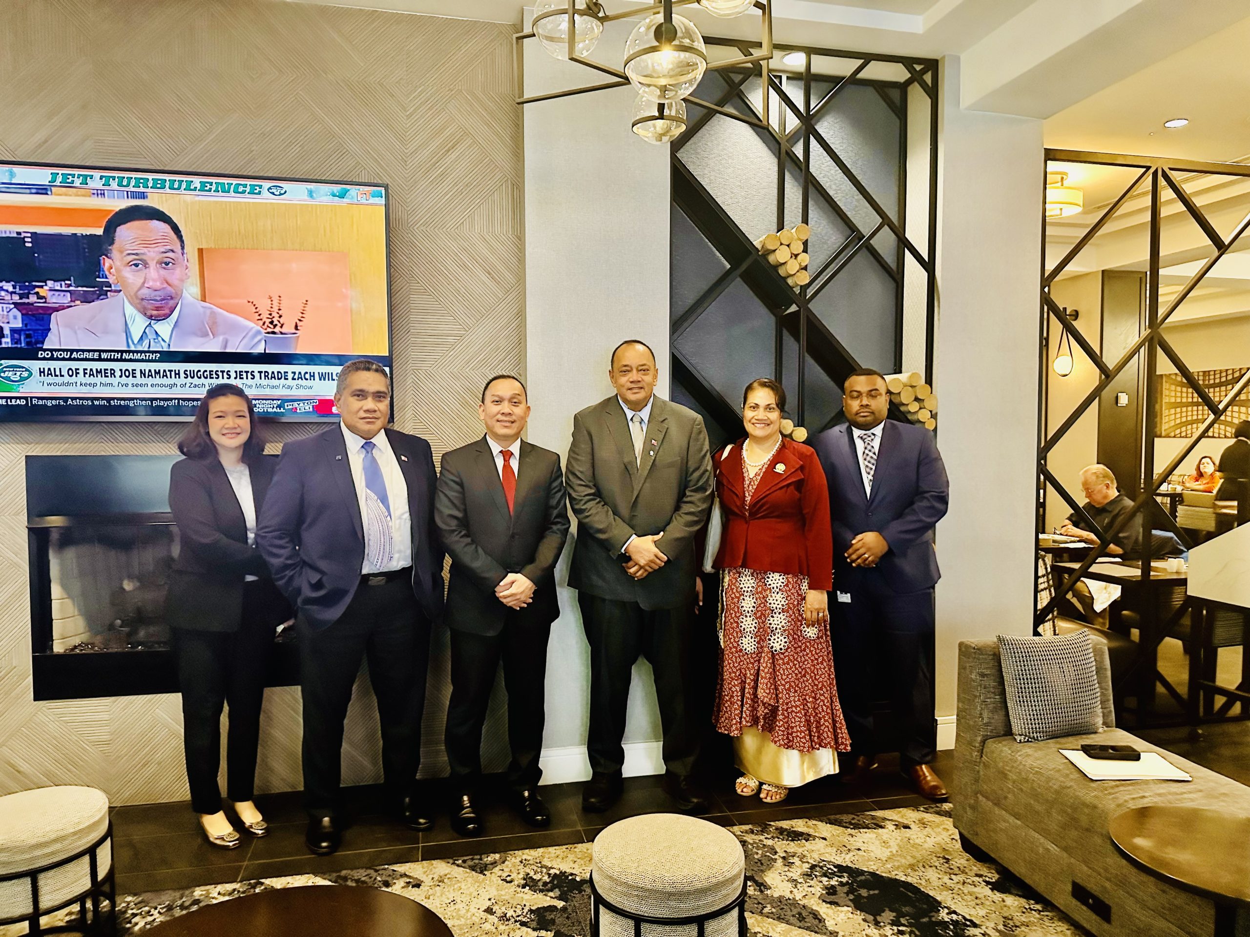 “Bilateral meeting between The Prime Minister and the Executive Director of the World Bank”